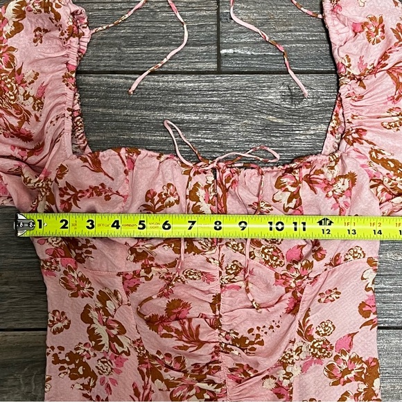 NWT $98 Free People Hilary Printed Top Size Small Pink Combo Smocked Back Blouse - Picture 4 of 16